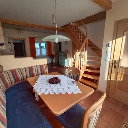- Gemuetlich Und Traditionell Auf 90 M2 *