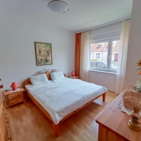 Auszeit - Ruhe Und Tradition Mitten In Der Stadt Fuerstenfeld